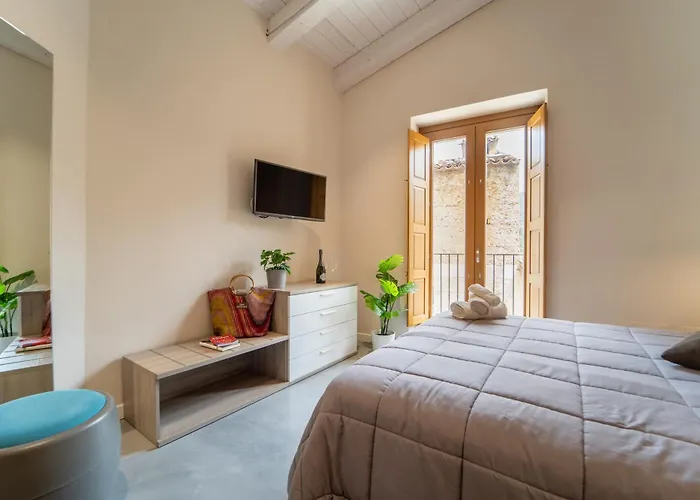 Le Vie Del Borgo